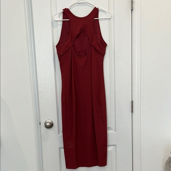 Lululemon Brunch and Back Dress, Size 12 - Picture 9 of 10